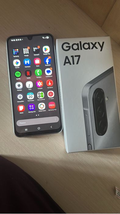 Продам телефон Samsung A17