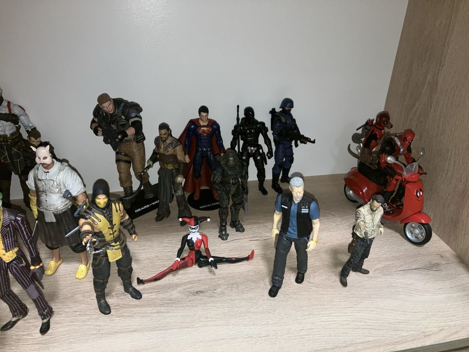 Екшън фигури marvel legends,black series и други
