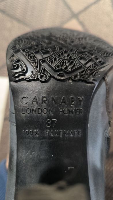 Сапоги женские кожаные.