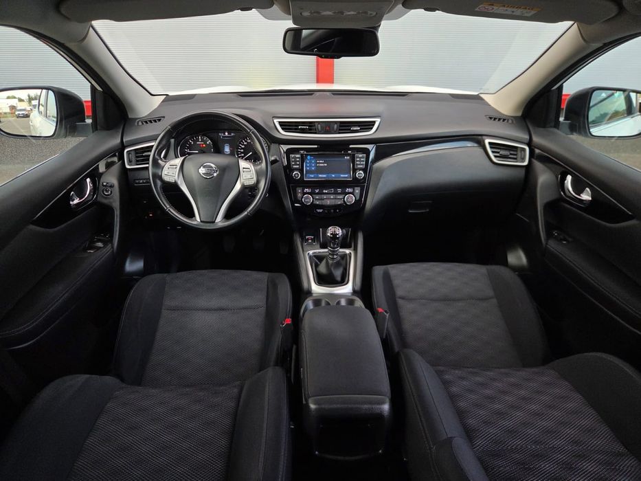 Nissan Qashqai/ 1.6 Diesel/ 131 Cp / Euro 6/ Cameră / Line Assist / Manuală 6+1 / Alb / 2017