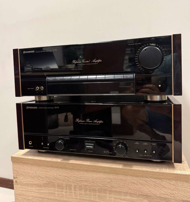 Колекционерски сет предусилвател + стъпало Pioneer Urushi C-73+ M-73