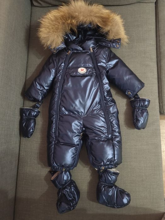 Продам детский зимний комбинезон