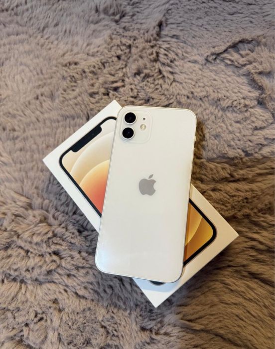 Vând iPhone 12 White { impecabil }