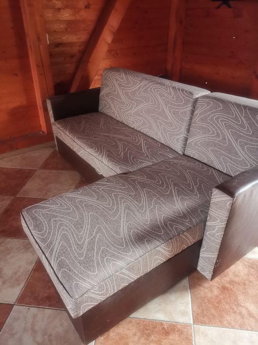 Coltar extensibil cu lada de depozitare 200/150cm