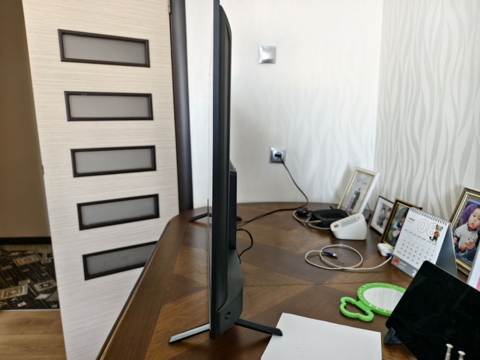 Продам телевизор Phillips 43 дюйма. Smart tv
