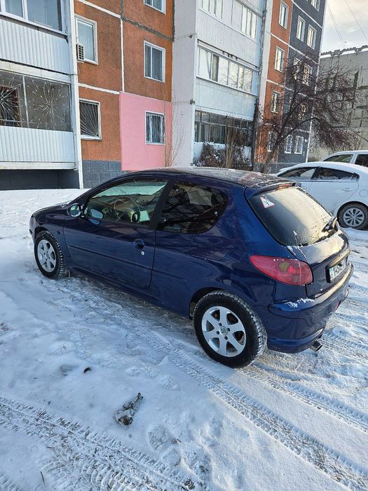 Peugeot 206 1.4 бензин,  мкпп