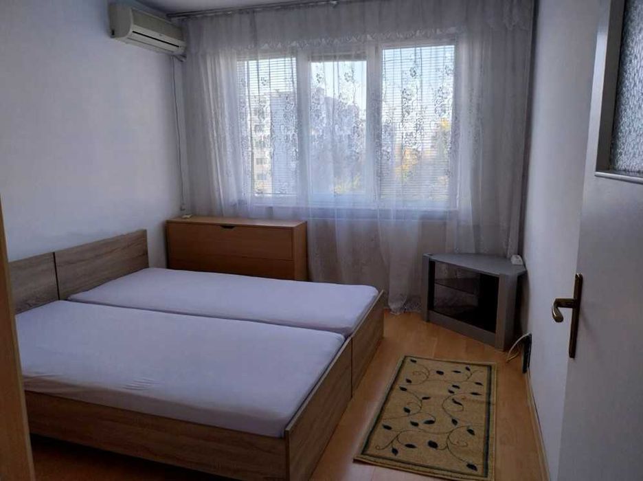 Дава се под наем Тристаен апартамент в София, Фондови жилища - 62 кв.м за 458.49 € - Снимка #1