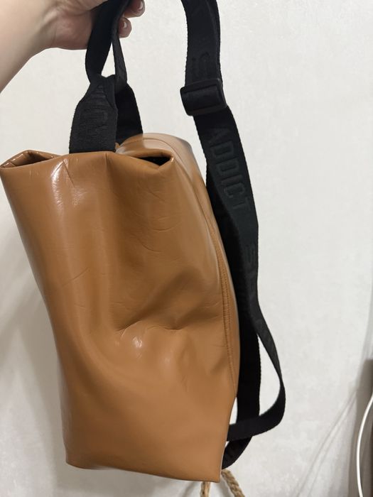 Продам женскую сумку