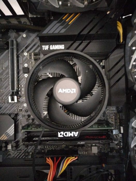 AMD Ryzen 5 3600 + Wraith Spire Cooler inclus/ Achiziționat nou în 2026 / Testat OCCT / Temperaturi foarte bune / AM4