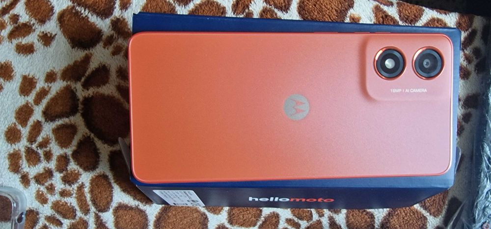 Продавам Motorola g04 64GB