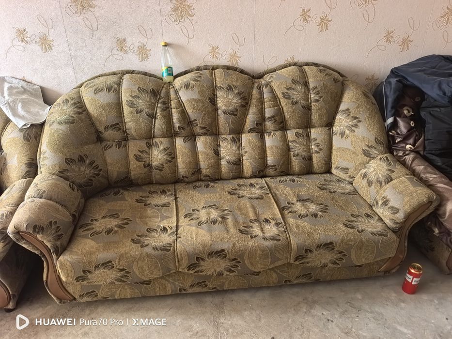 Холна гарнитура в състояние на нова