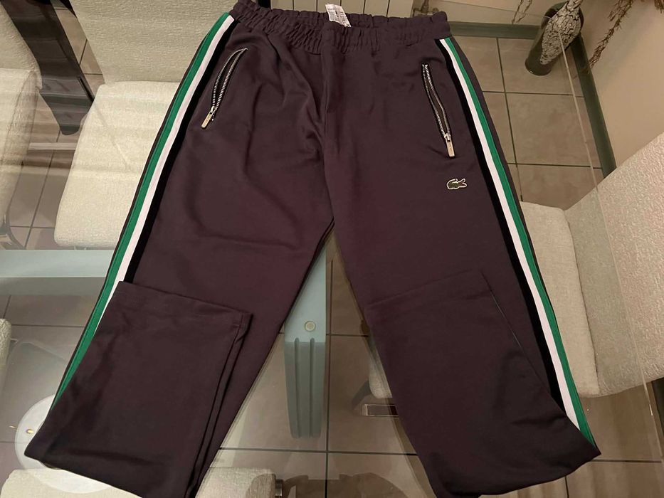 Спортен екип на Lacoste