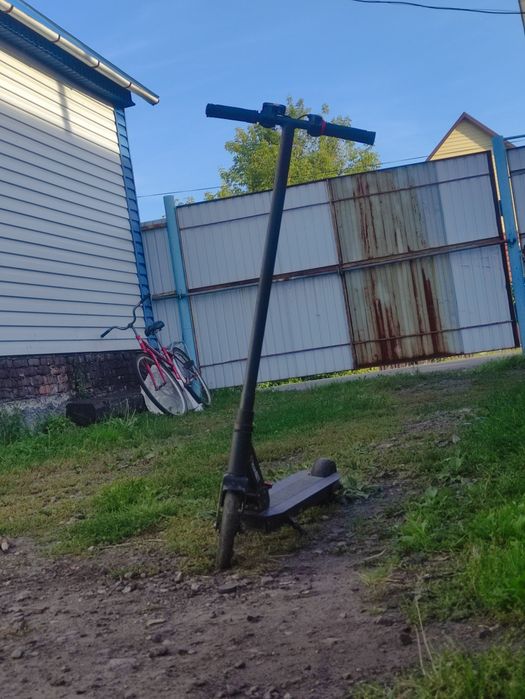 Продам электросамокат