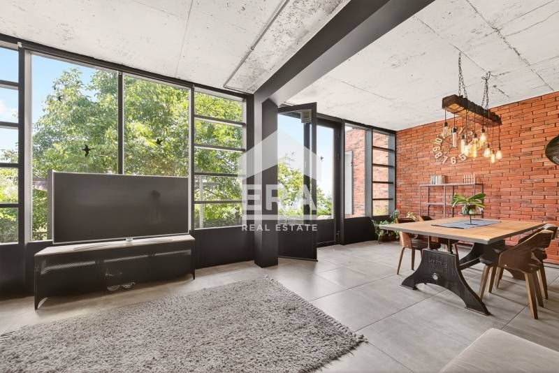 Продава се Къща в Варна, м-т Кочмар - 272 кв.м за 1107 €/кв.м - Снимка #11