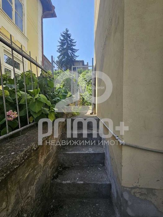 Продава се Етаж от къща в Велико Търново, Център - 100 кв.м за 2000 €/кв.м - Снимка #12