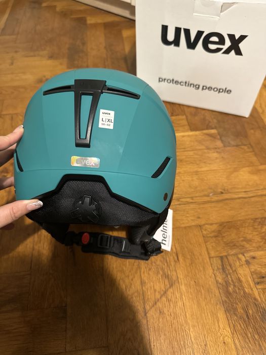 Каска зимни спортове UVEX