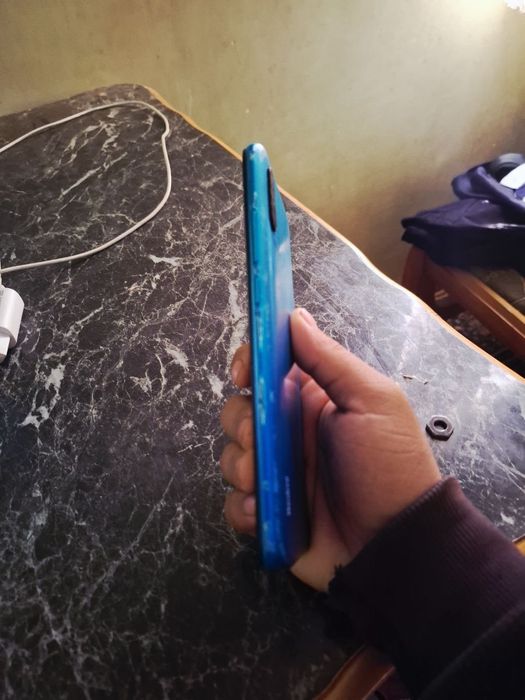 Redmi 9A sroʻchna sotiladi.