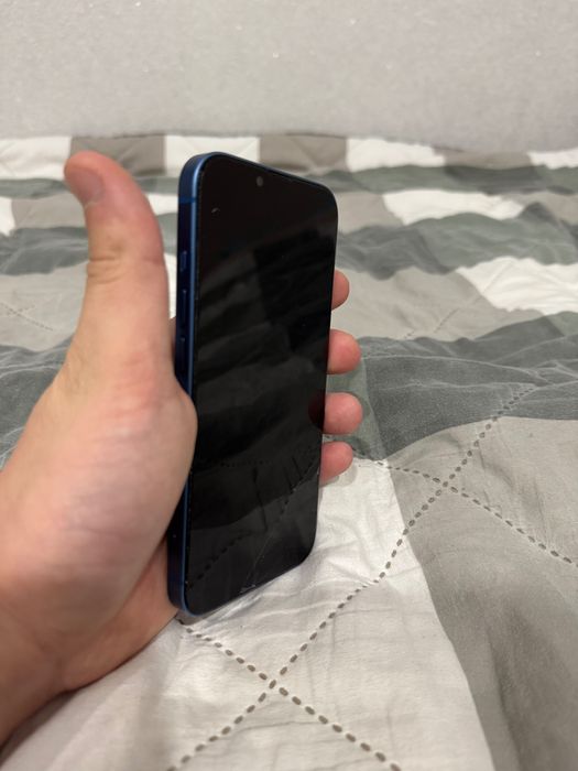 iPhone 13 , синий