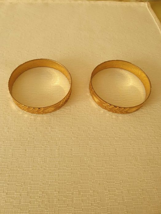 Brățară suflată în aur