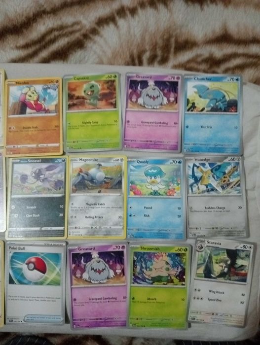 Cartonașe Pokemon