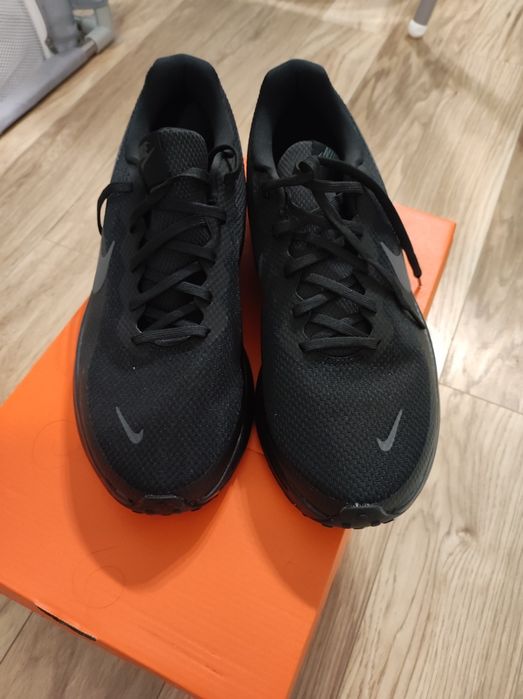 Мъжки маратонки Nike Revolution 8 номер 48.5