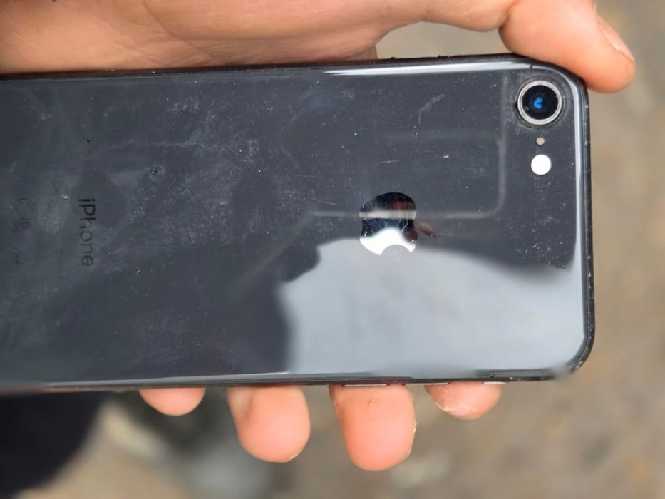 айфон 8 с гарантией