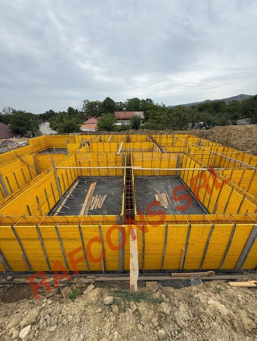 Panouri cofraje tip doka triplu-stratificat