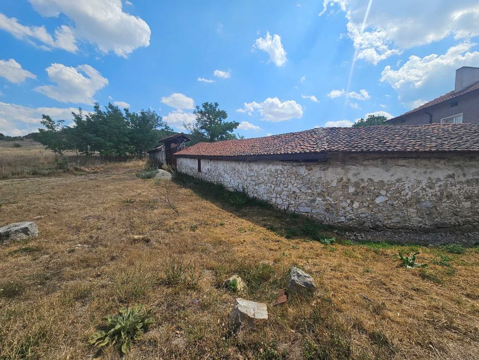 Продава се Къща в Радомир - 70 кв.м за 3143 €/кв.м - Снимка #1