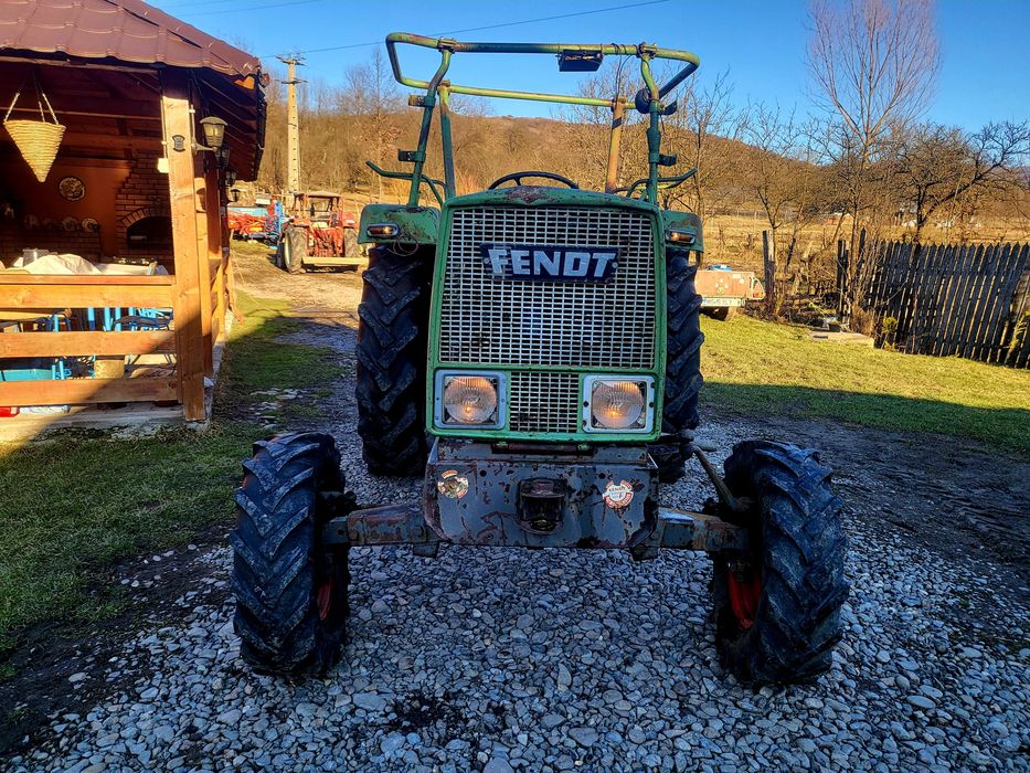 Traktor Fendt Farmer 2S
