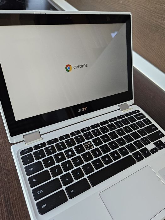 Acer Chromebook R 11 и HP Envy m6