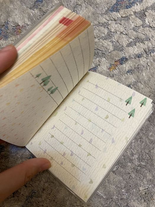 Блакнот новые много листов