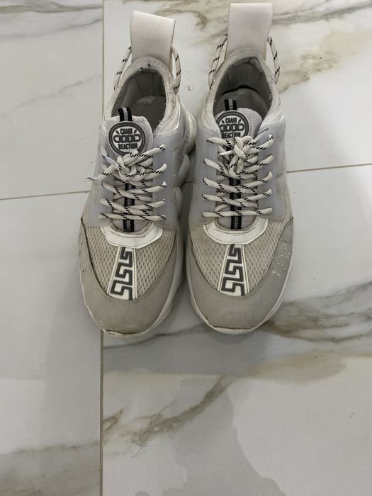 Vand versace chain reaction