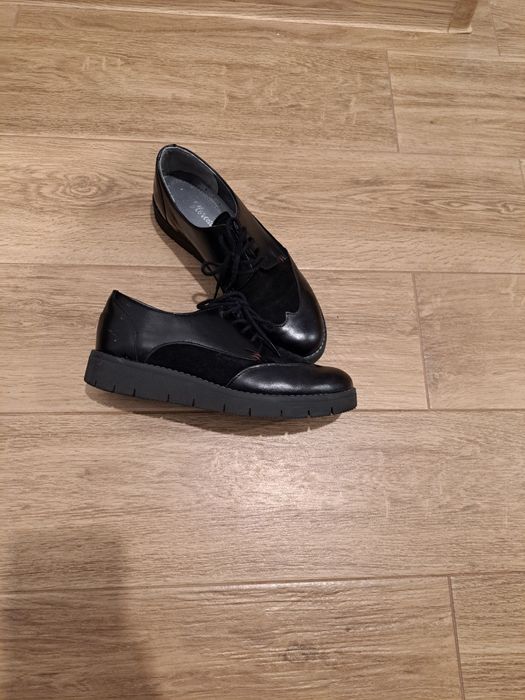 Pantofi piele număr 35