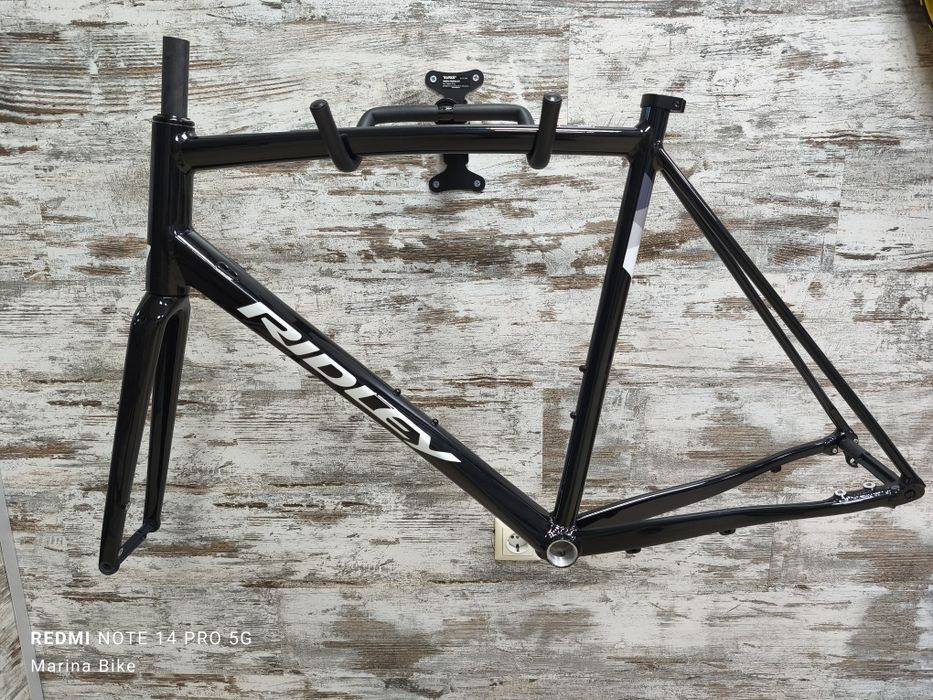 НОВА алуминиева шосейна рамка Ridley Fenix SLA Disc | L