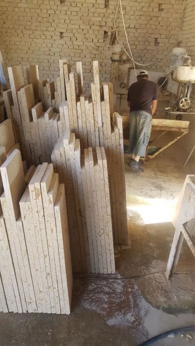 наполные покритие из известняк с мрамором