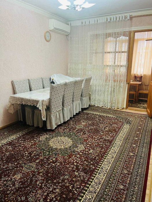 Продается своя 2/3-квартира в М.Улугбекском районе на ТТЗ 2(рынок ТТЗ)