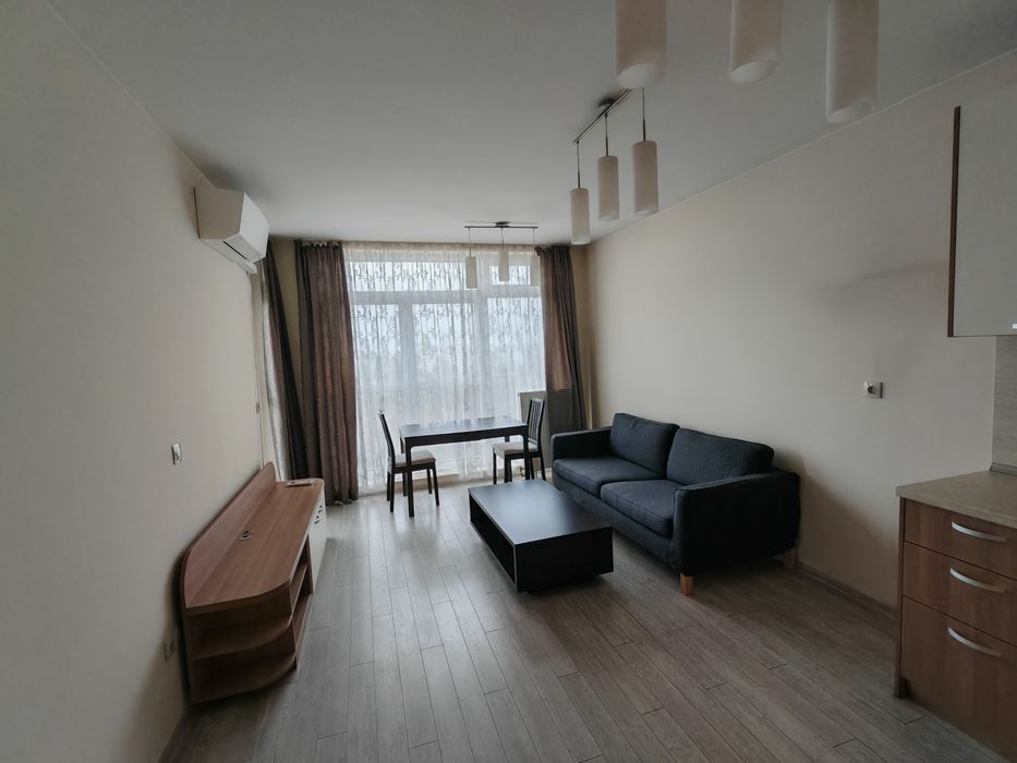 Тристаен апартамент в Дружба 2 , бл. 291, "Цариградски комплекс"