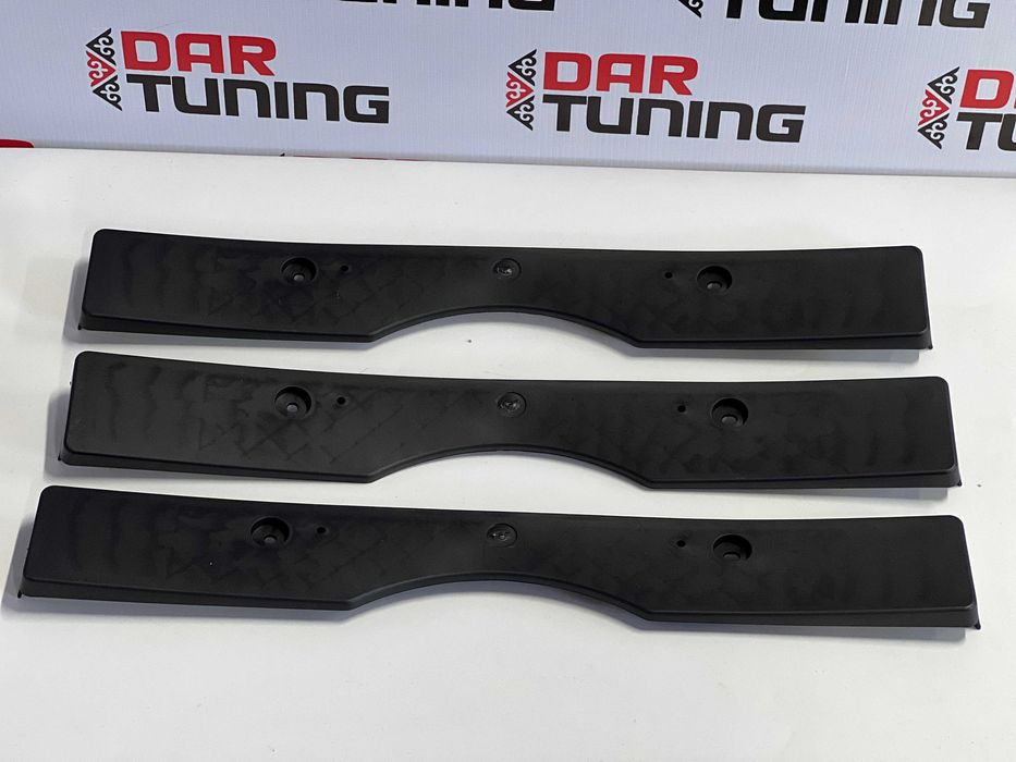 Подномерник Camry 75