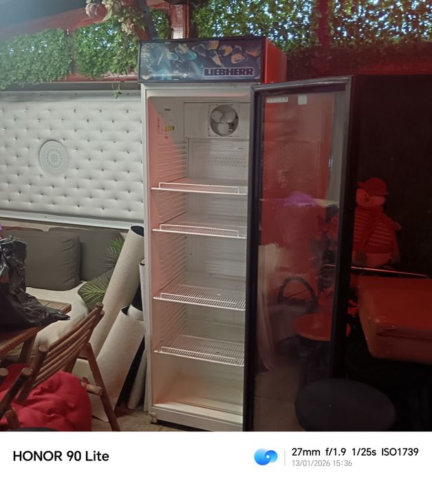 Хладилна витрина