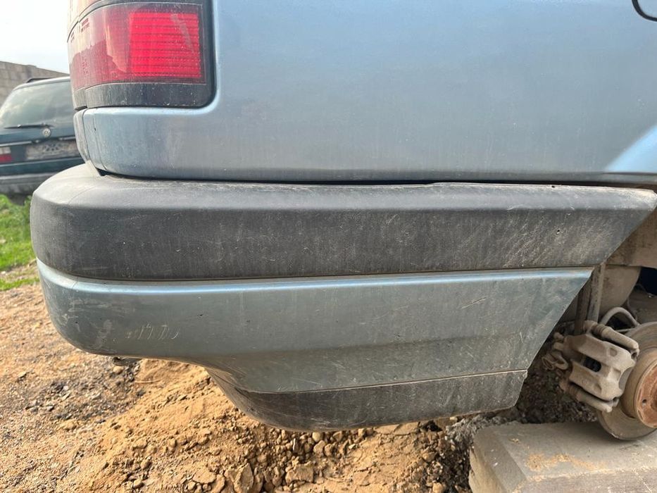 Бампер задний пассат Б3 универсал