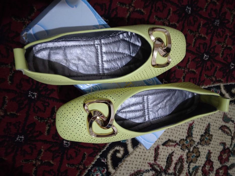 Ayollar uchun baletka FEBI FENI