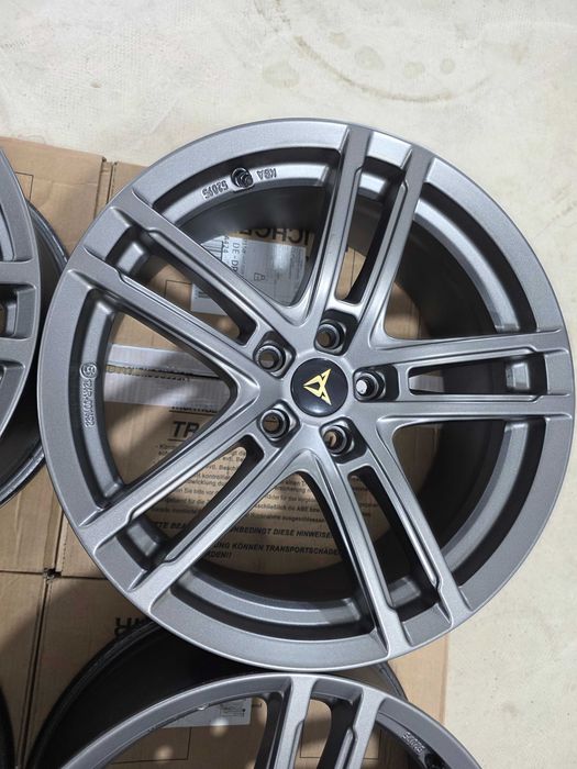 Jante 18 Cupra VW Passat Alltrack VW Tiguan Skoda Karok Scout 8J et 30 5x112