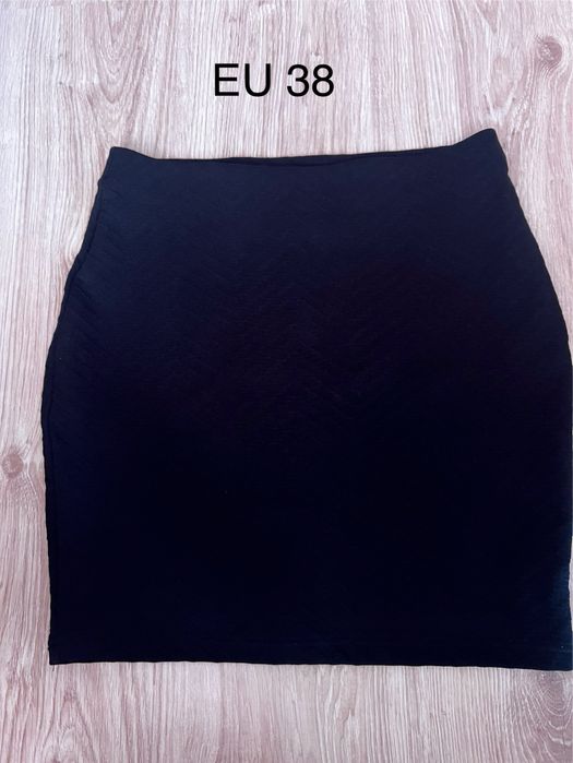 Пола/черна/права/къса