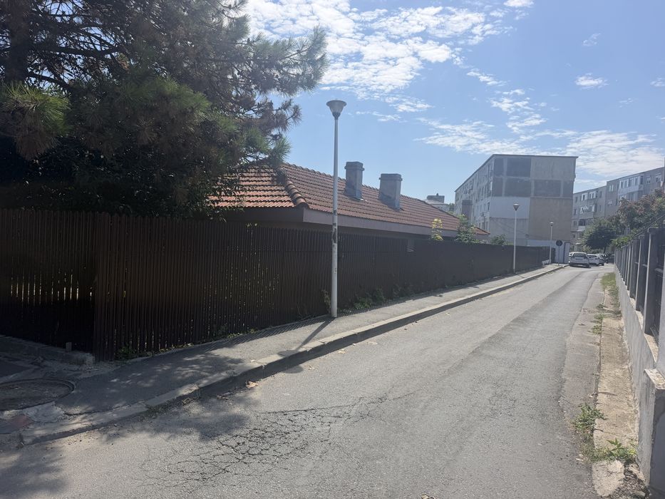 Casa cu teren de vanzare