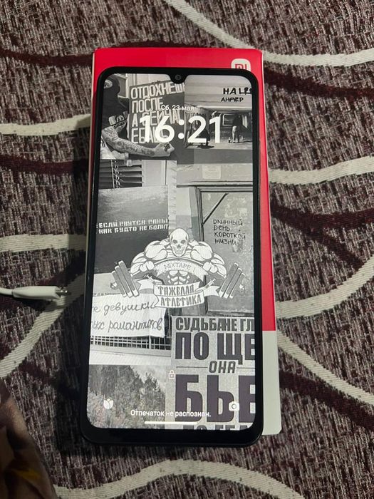 Продам телефон срочно