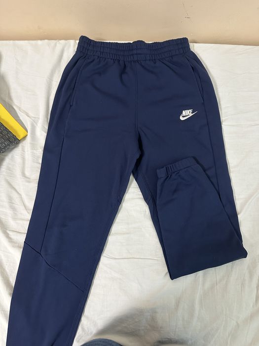 Продавам Nike комплект!