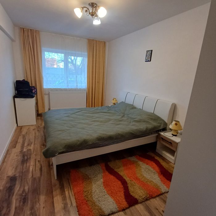 Apartament de închiriat