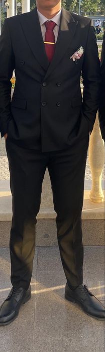 Костюм почти новый