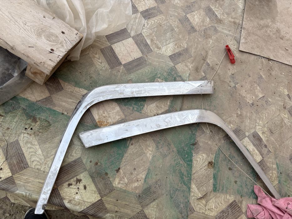 Накладки бампера w210