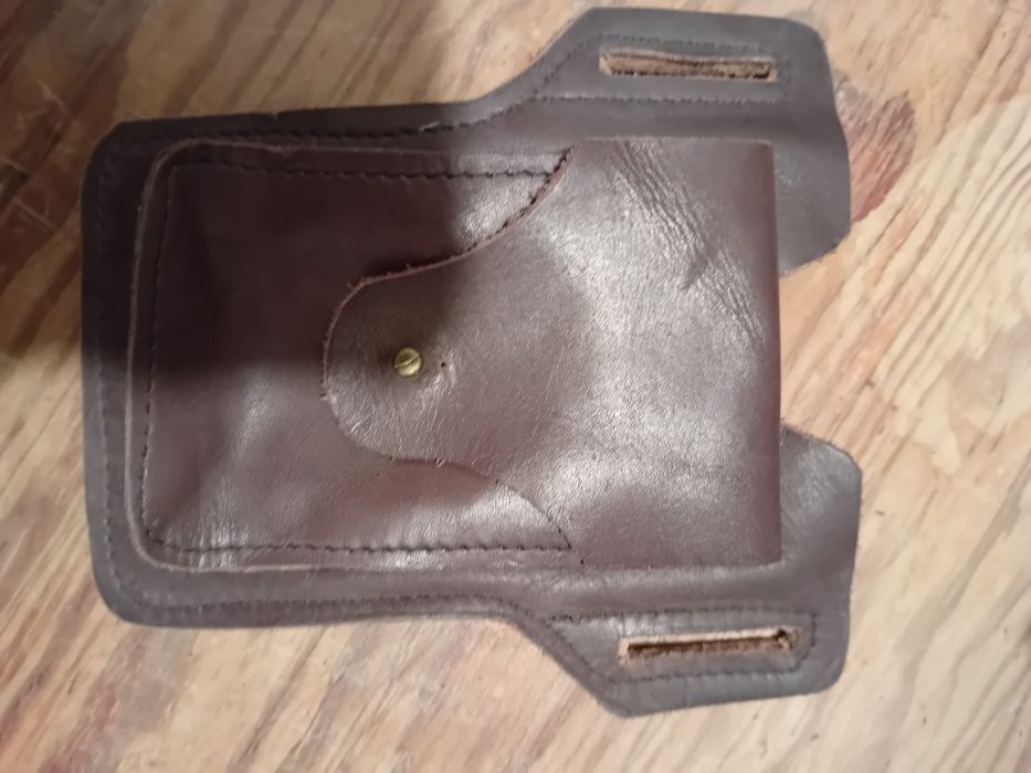 Чантички ест кожа